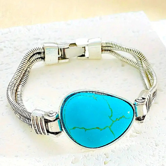 Vintage Boho Silver Turquoise Bracelet - Picture 8 of 9